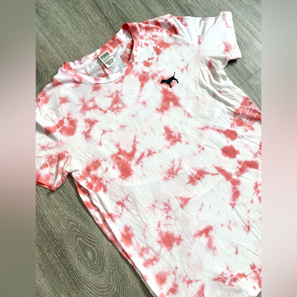 VS PINK TIE DYE OVERSIZED CAMPUS SHORT SLEEVE TEE LOGO PINK/BLK SIZE XS T-SHIRT - Picture 4 of 10